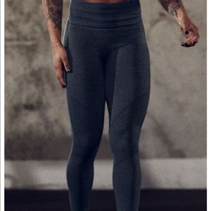 Fabletics Seamless High Waisted Statement 7/8